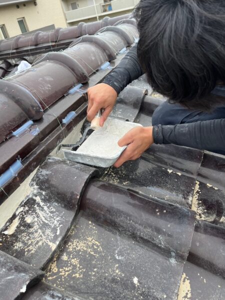 東大阪市石切町にて雨漏り修理〈屋根漆喰の打ち替え工事〉 施工後